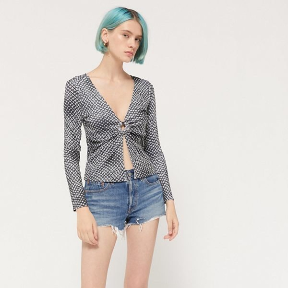 NWOT UO Clarissa Printed Plunging Flyaway Top